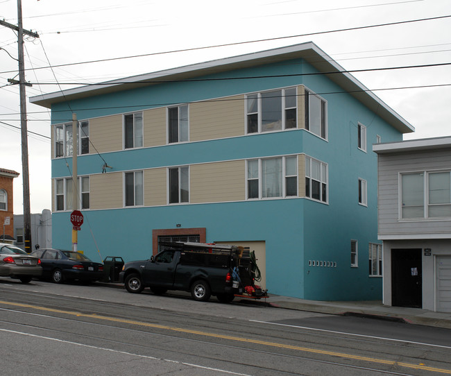 1801 Taraval St in San Francisco, CA - Building Photo - Building Photo