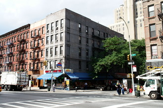 402 W 51st St in New York, NY - Building Photo - Building Photo