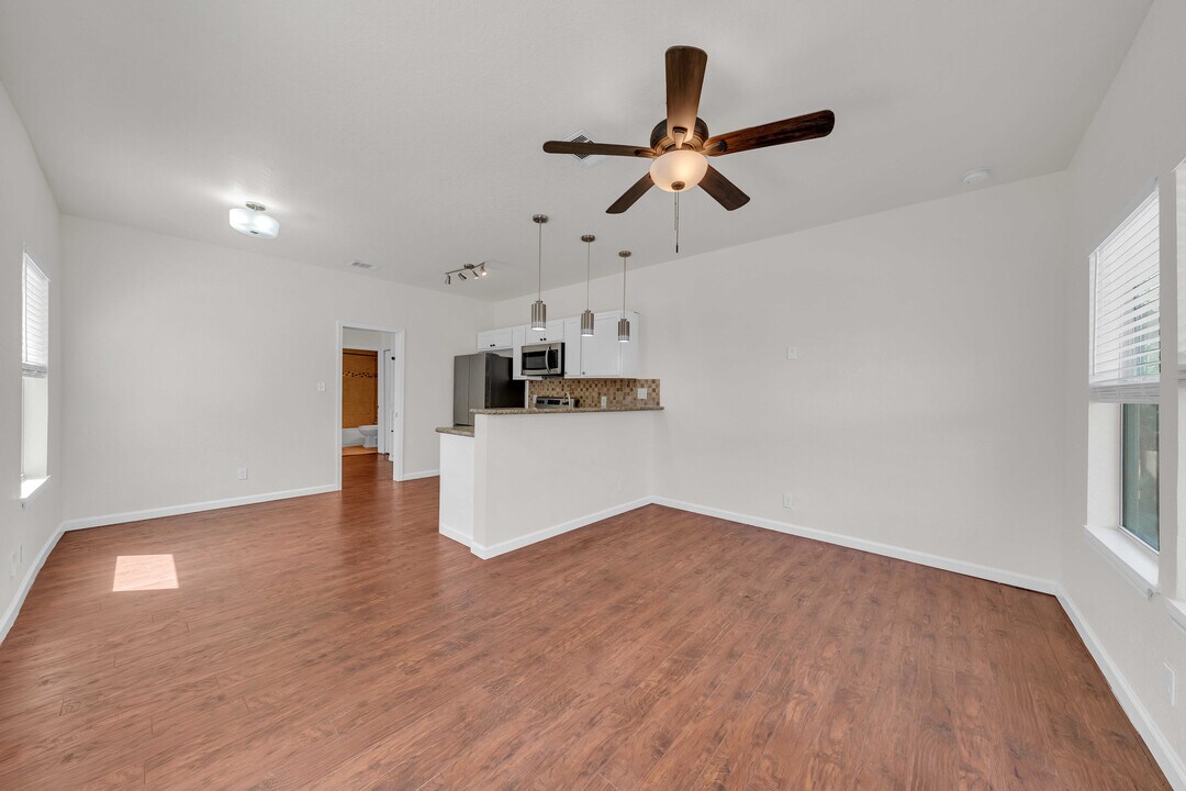 312 Arlington Ct in San Antonio, TX - Building Photo