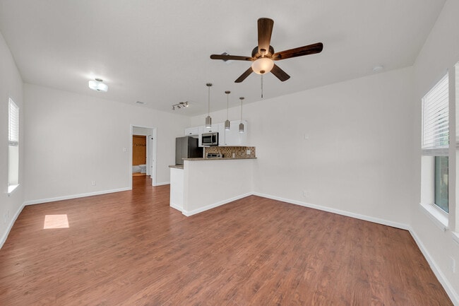 property at 312 Arlington Ct