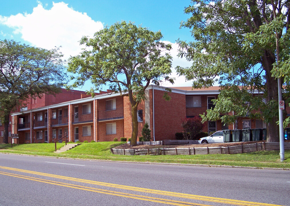 4277 Chippewa St in St. Louis, MO - Foto de edificio