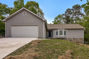 3005 Ashly Woods Ct in Snellville, GA - Building Photo
