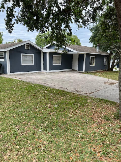 property at 226 Orangeview Ln