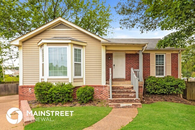 property at 3320 Calais Cir