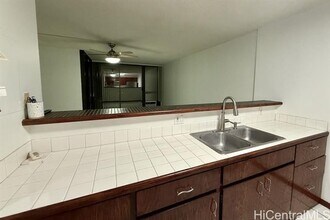 55 S Judd St in Honolulu, HI - Building Photo - Building Photo