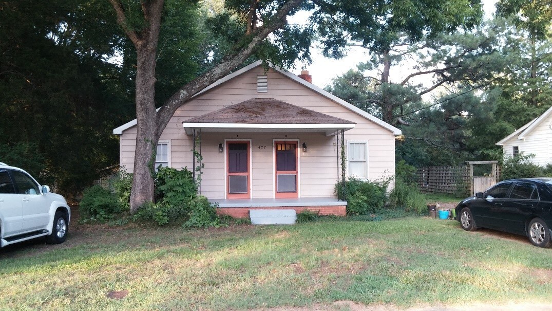 427 Lebanon Rd in Pendleton, SC - Building Photo