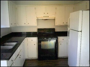 1805 Sanford Dr in Little Rock, AR - Building Photo - Building Photo