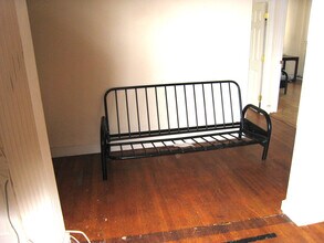 324 Saint Paul St, Unit 7 in Brookline, MA - Building Photo - Building Photo