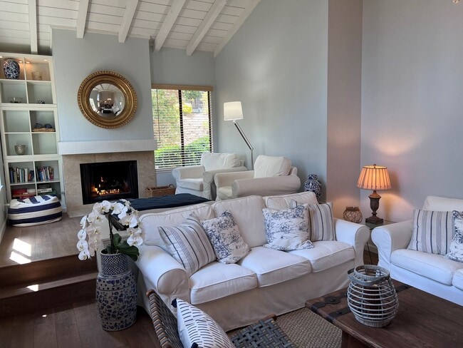 601 Acorn Ct in Pacific Grove, CA - Building Photo - Building Photo
