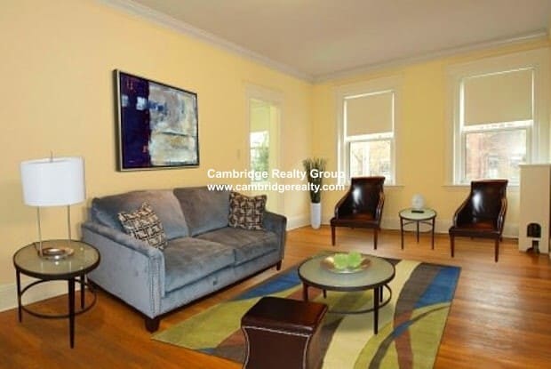 30 Chauncy St, Unit 3T