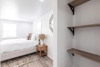 640 Broadway St in Longboat Key, FL - Building Photo - Building Photo