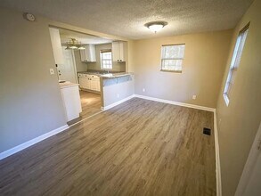 4807 Center Dr in Tallahassee, FL - Building Photo - Building Photo