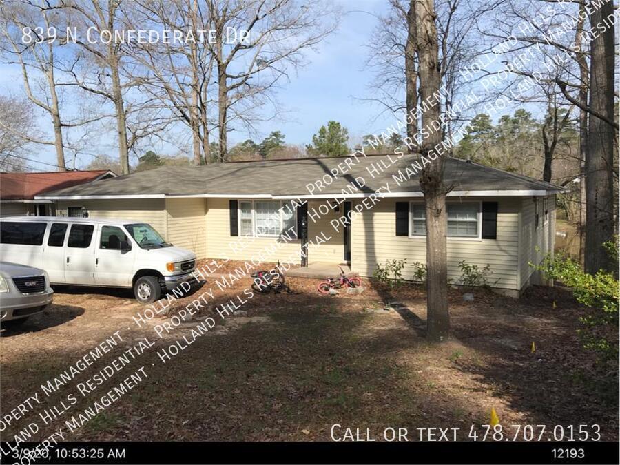 839 N Confederate Dr in Macon, GA - Building Photo