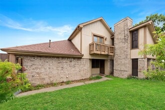 8519 Wild Basin Dr in Houston, TX - Building Photo - Building Photo