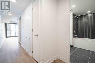 1 Jarvis St in Hamilton, ON - Building Photo - Building Photo