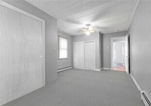 2 Raymond St in North Smithfield, RI - Building Photo - Building Photo