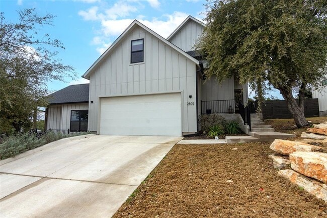 property at 2802 Lawrence Dr