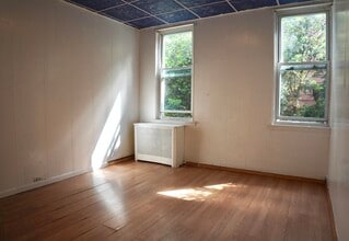 6109 Meadowview Ave in North Bergen, NJ - Building Photo - Building Photo