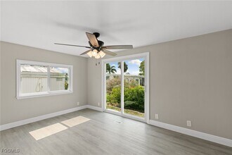 57 San Remo Cir in Naples, FL - Building Photo - Building Photo