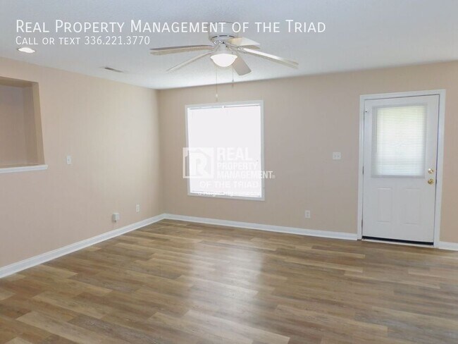 1301 Nealtown Rd in Greensboro, NC - Building Photo - Building Photo