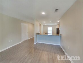 18 Prince Kaarel Ln in Palm Coast, FL - Building Photo - Building Photo