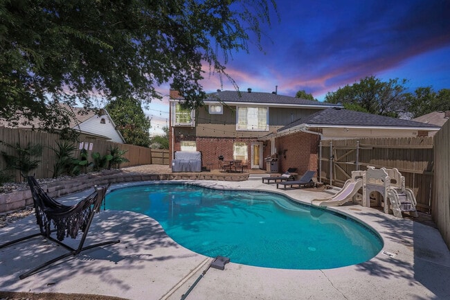 708 Azalea Dr in Desoto, TX - Building Photo - Building Photo