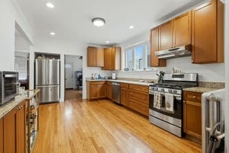 1411 W Byron St in Chicago, IL - Building Photo - Building Photo