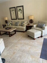 401 Bayfront Pl in Naples, FL - Building Photo - Building Photo