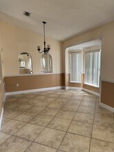 1027 Dudley Dr in Kissimmee, FL - Building Photo - Building Photo