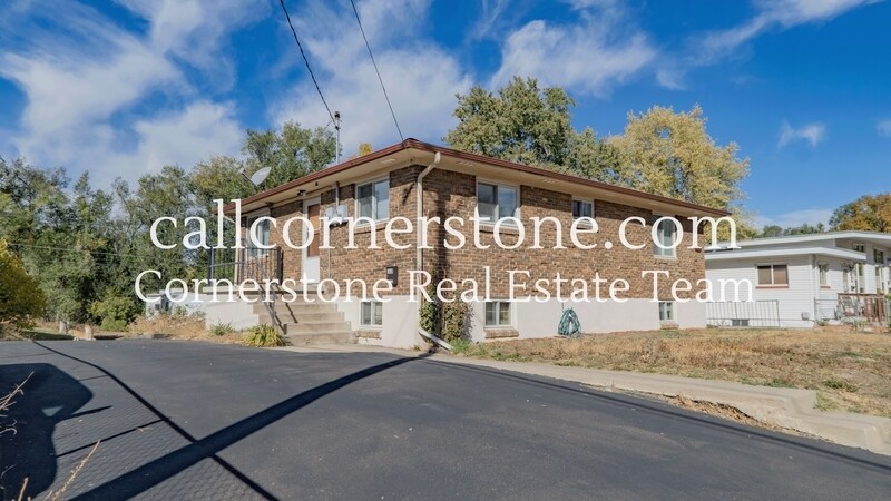 1410 Custer Ave in Colorado Springs, CO - Foto de edificio