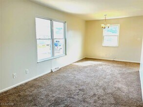 20 E 36th St in Shadyside, OH - Building Photo - Building Photo