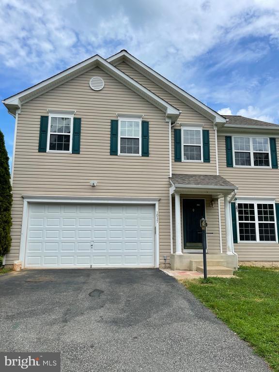 property at 1037 Bakersfield Ln