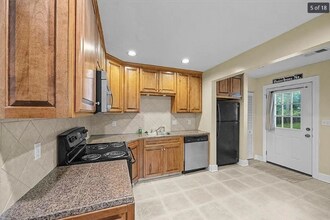 7812 Madison Ave in Kansas City, MO - Building Photo - Building Photo