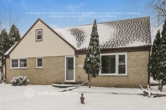 4N157 7th Ave in Addison, IL - Building Photo - Building Photo