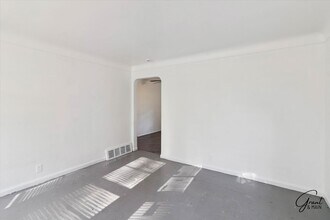 5900 University Pl in Detroit, MI - Building Photo - Building Photo