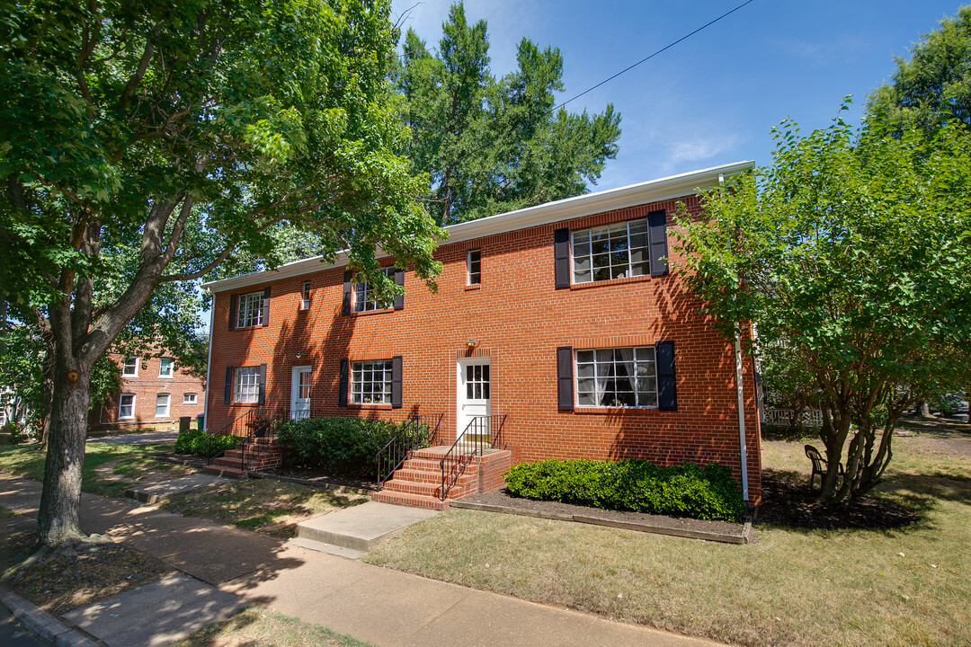 3230 W Grace St in Richmond, VA - Building Photo