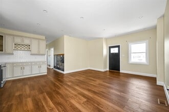 14949 Hawtree St in Queens, NY - Building Photo - Building Photo