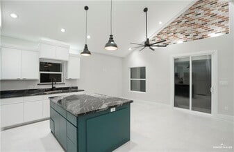 2819 Garman St in Edinburg, TX - Building Photo - Building Photo