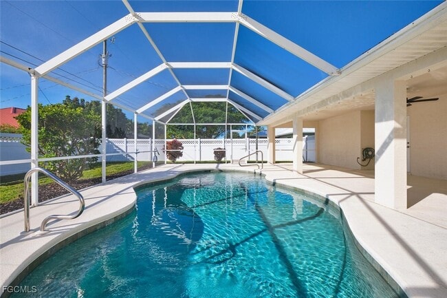 132 SE 19th Terrace in Cape Coral, FL - Building Photo - Building Photo