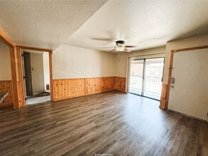 904 University Oaks Blvd in College Station, TX - Building Photo - Building Photo