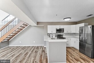 14114 Lauren Ln in Laurel, MD - Building Photo - Building Photo