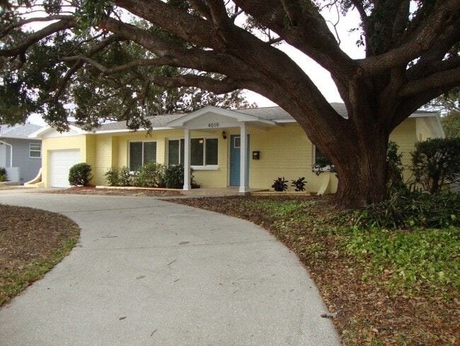 4019 28th Ave N in St. Petersburg, FL - Building Photo - Building Photo