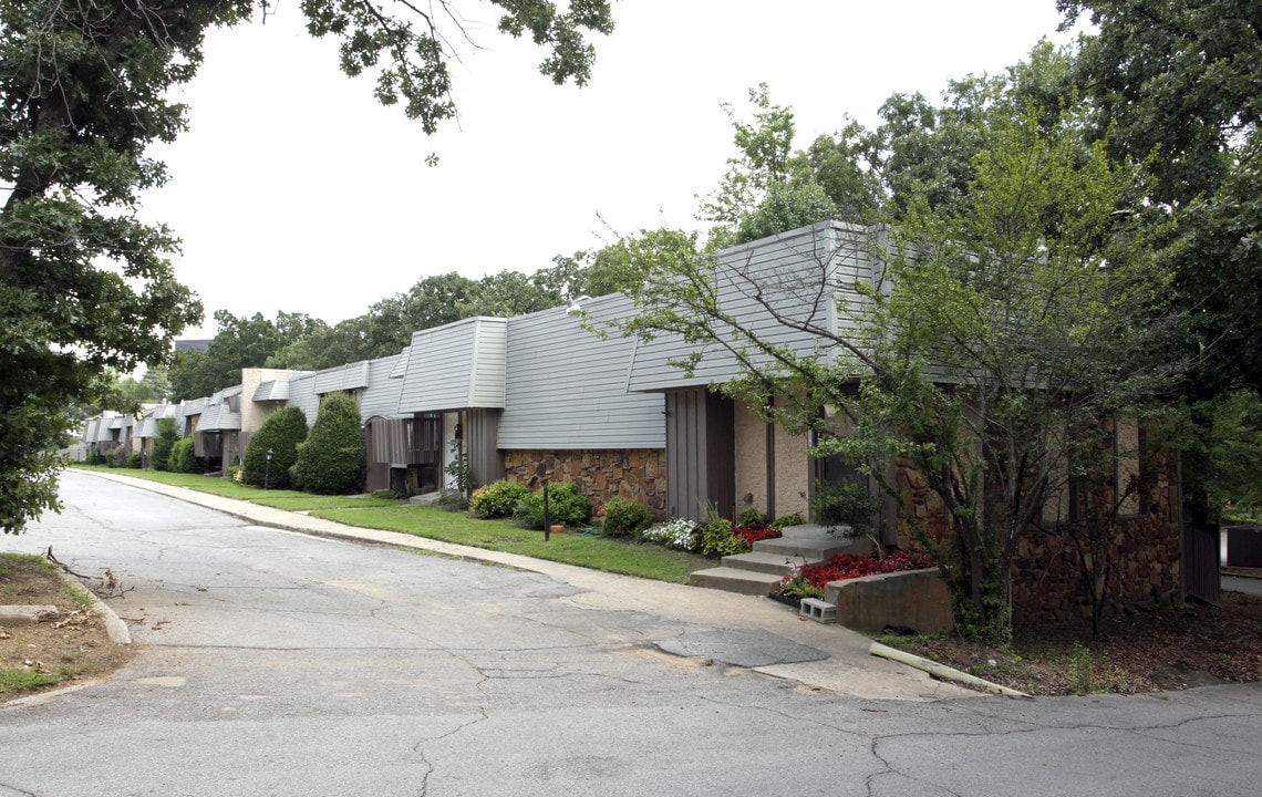 Willow Creek Condo Package in Tulsa, OK - Building Photo