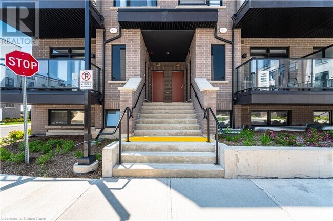 1565 Rose Way in Milton, ON - Building Photo - Building Photo