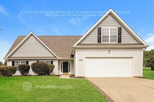 2415 Pepperstone Dr in Graham, NC - Building Photo