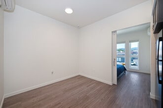 El Camino Real in San Bruno, CA - Building Photo - Building Photo