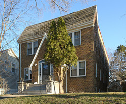 1505 St Clair Ave in St. Paul, MN - Building Photo