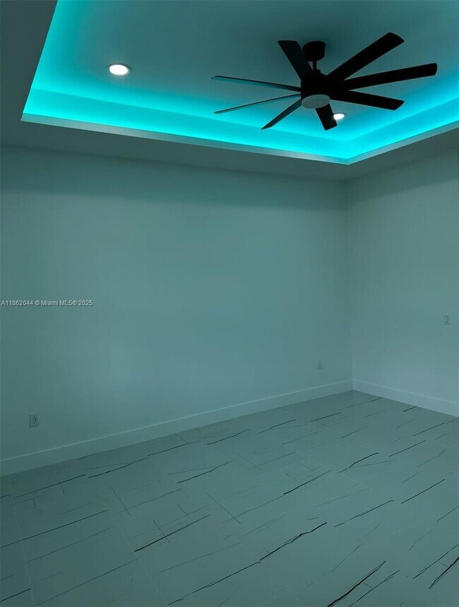 616 Maple Ave N in Lehigh Acres, FL - Building Photo - Building Photo