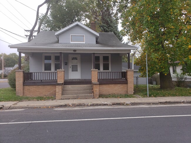 property at 3442 N Prospect Rd
