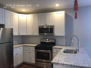1305 W Barry Ave-Unit -1R in Chicago, IL - Building Photo - Building Photo